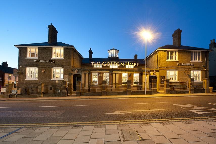 The Golden Hope Wetherspoon Hotel Sittingbourne Exterior foto